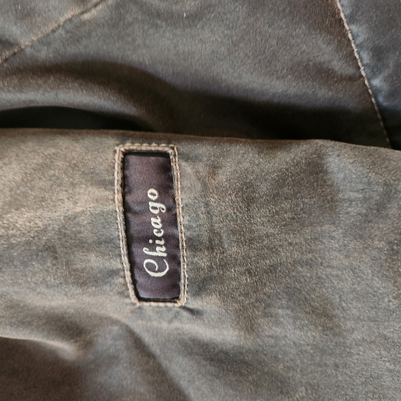 Jacket - Picture 3 of 4